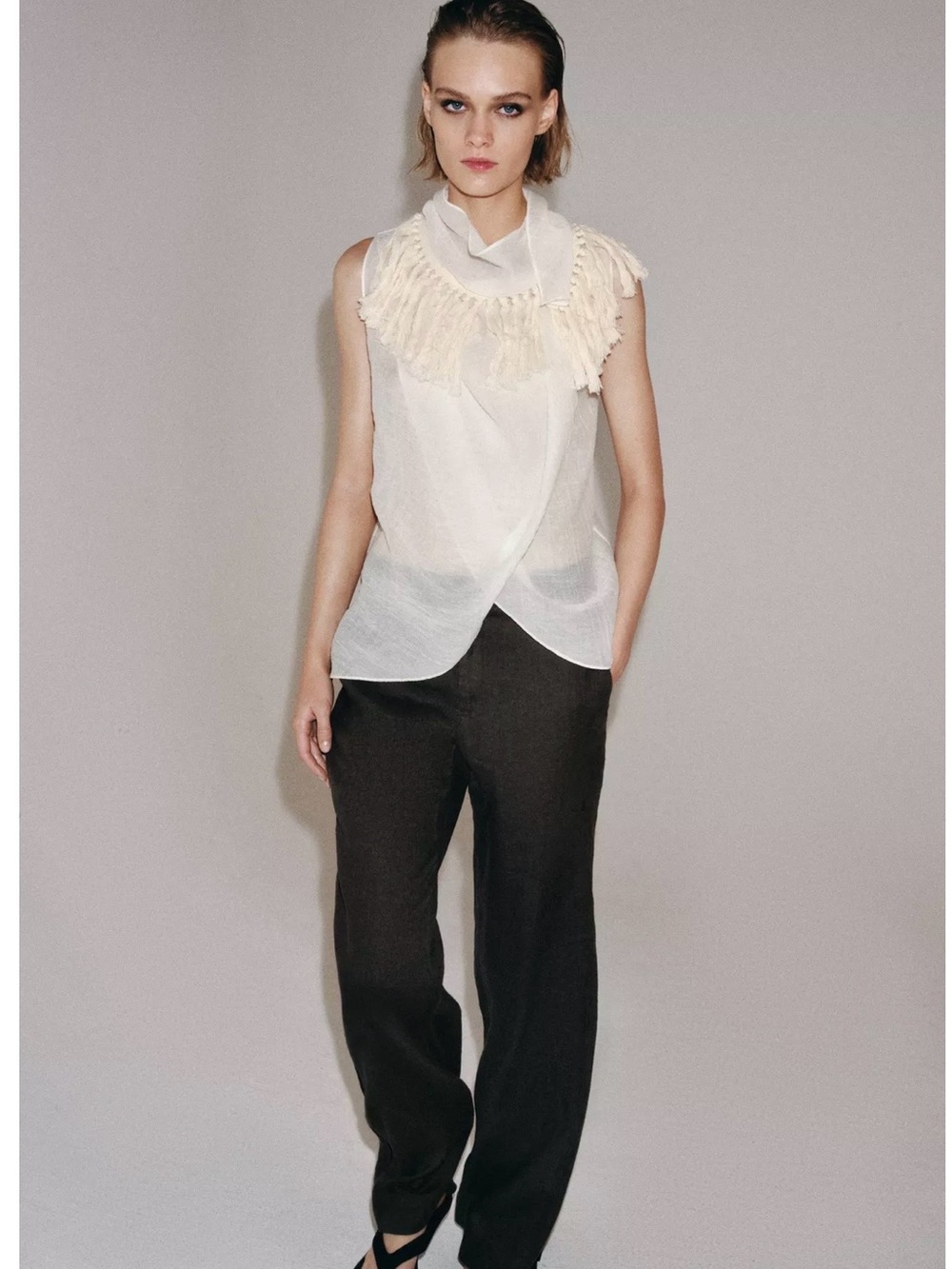 NWT Viral Zara White Sheer Fringe-Trim Sleeveless Top size S.